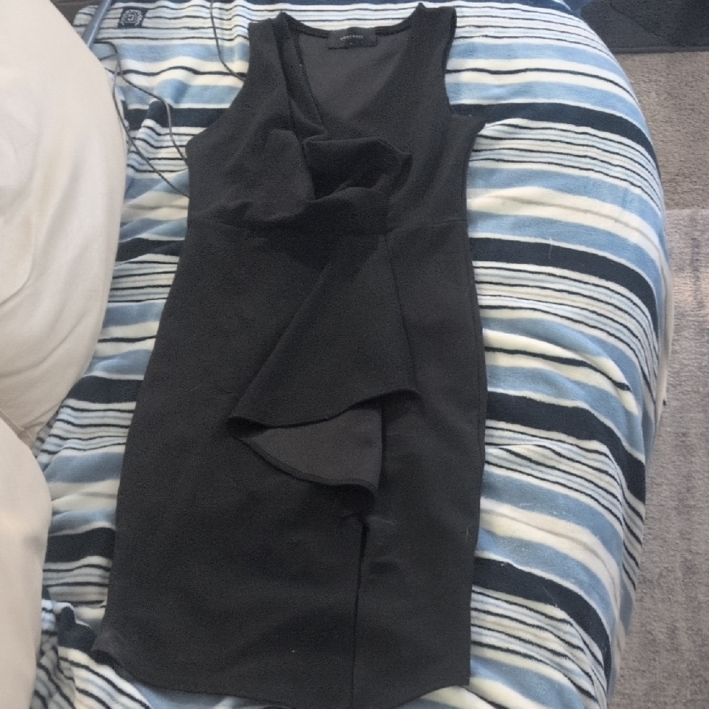Chic Asymmetrical Black Dress